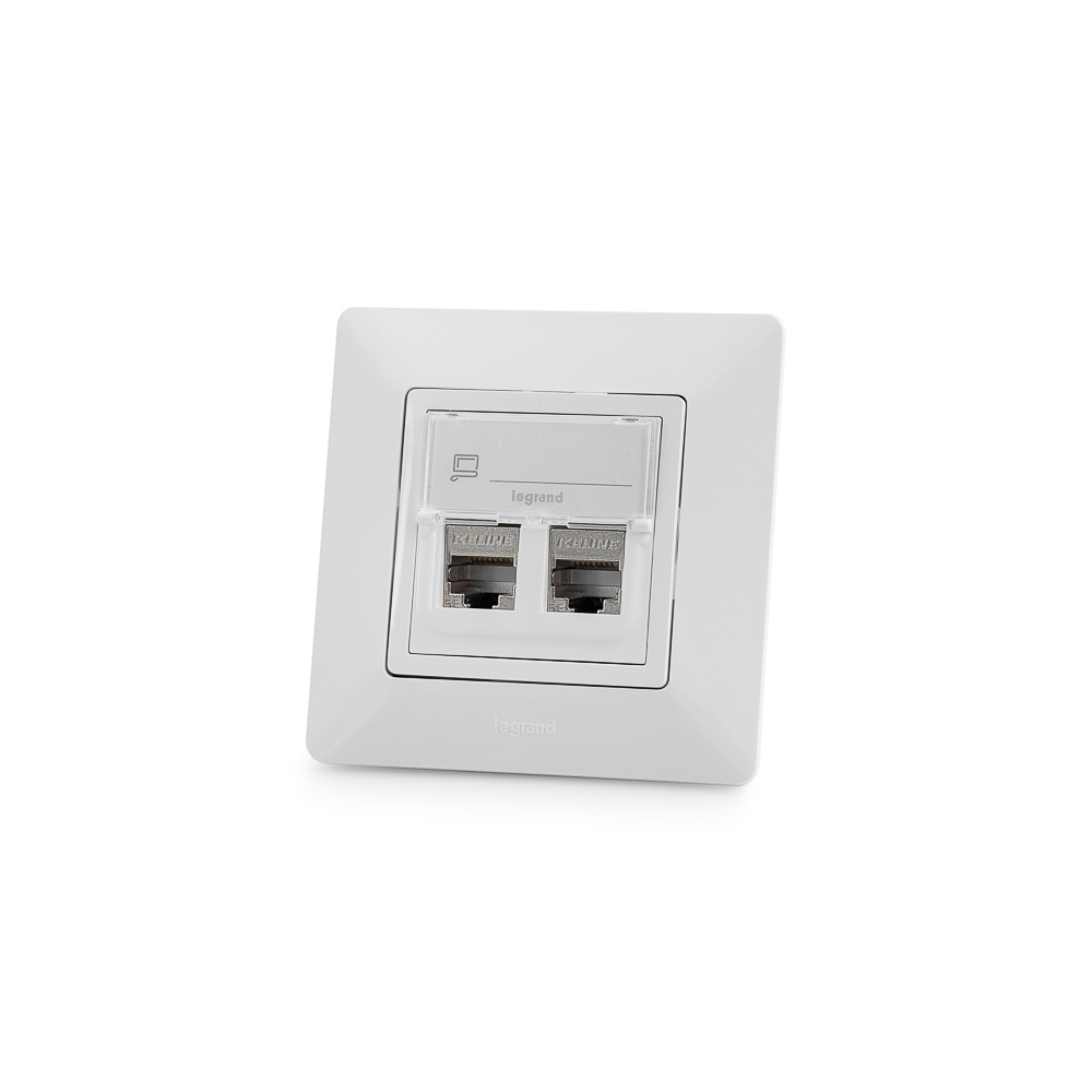 Legrand<sup>®</sup> compatible data outlets