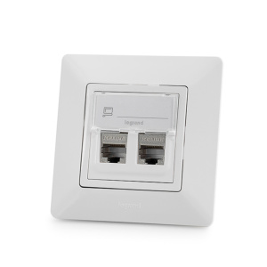 Legrand&reg; ValenaTM&nbsp;Life compatible outlet module, Category 6, 2xRJ45/s, keystones included, straight entry